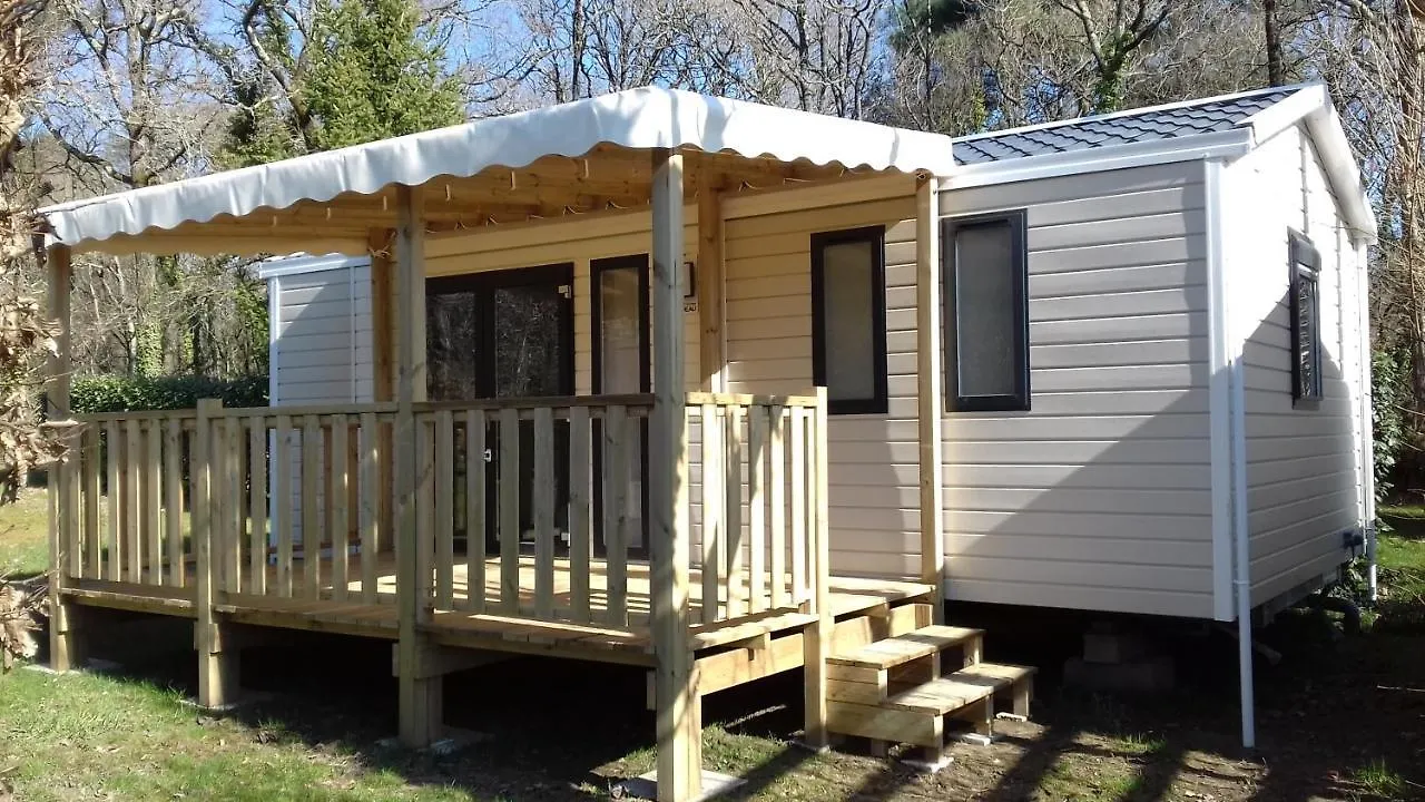 Camping De Kergo Ploemel Campsite